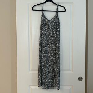 Abercrombie Midi Floral Black and White Dress